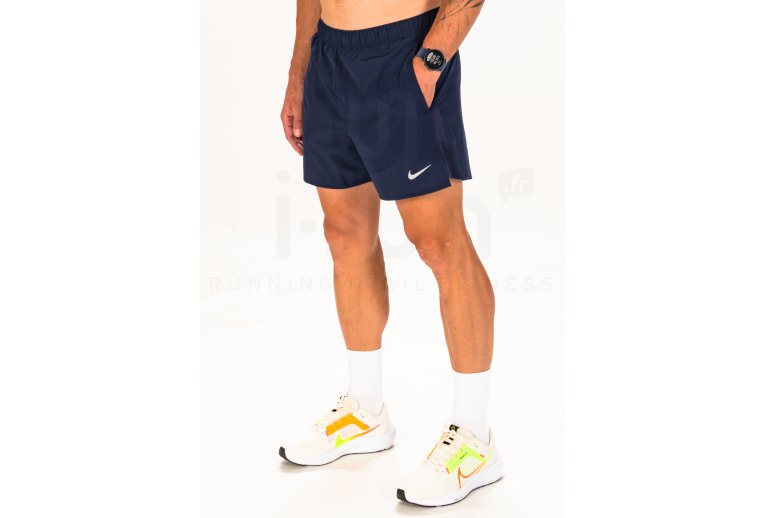 Nike Dri-Fit Challenger