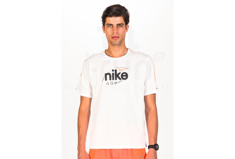 Nike camiseta manga corta Dri-Fit Miler D.Y.E