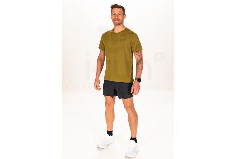 Nike Dri-Fit Stride Run Division