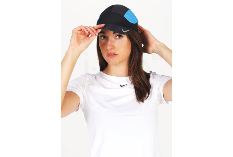 Nike Dri-Fit Tailwind Fast