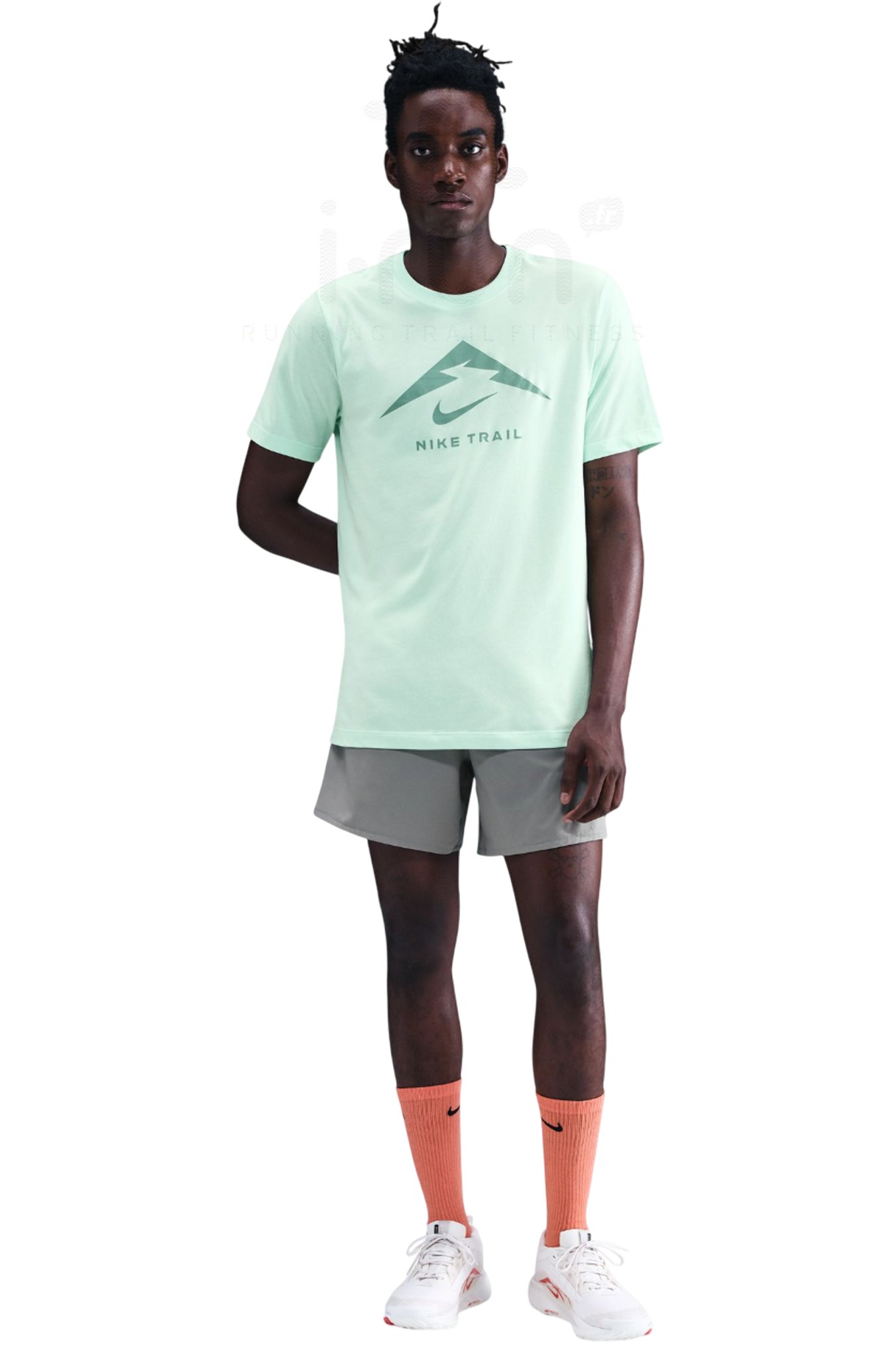 Nike Dry Trail logo