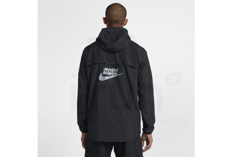 Nike Chaqueta Essential Berlin