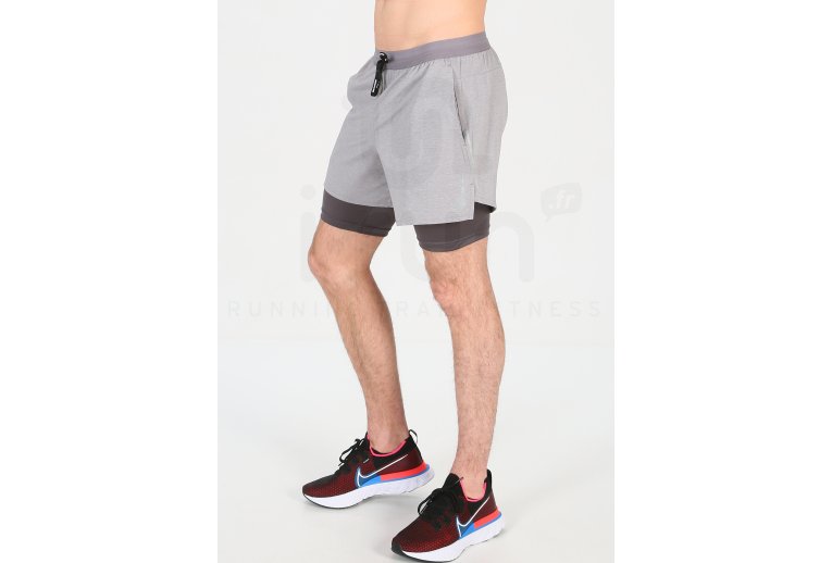 Nike Pantal�n corto Flex Stride 2en1