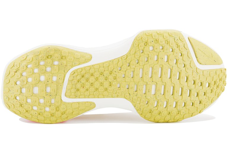 Nike ZoomX Invincible Run Flyknit 3