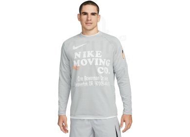 Nike Moving M