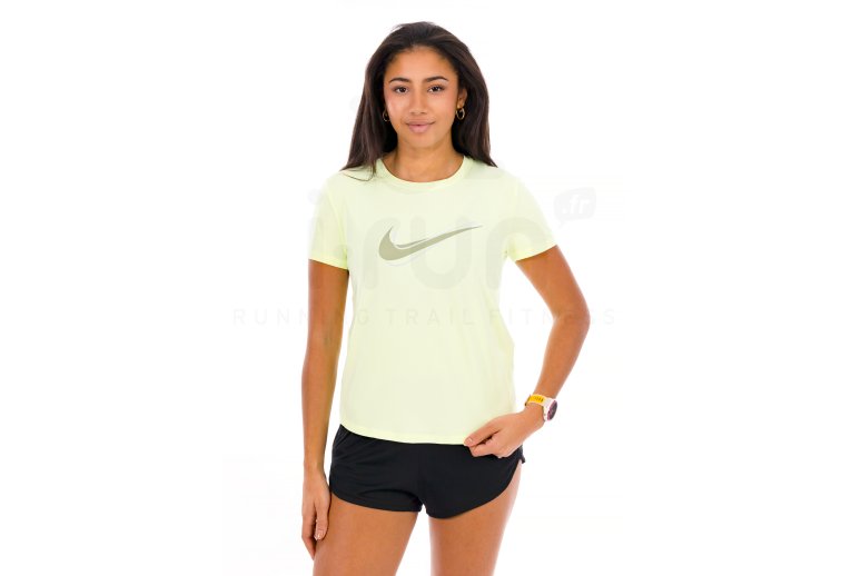 Nike Um Swoosh