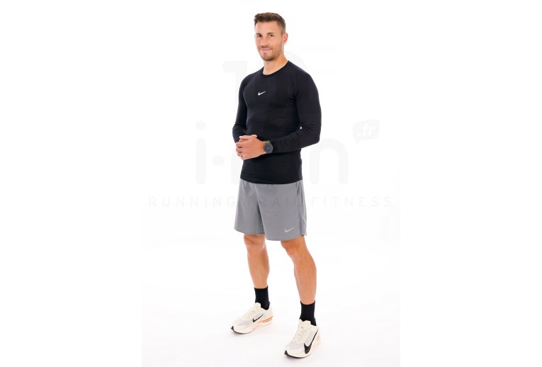 Nike Pro M