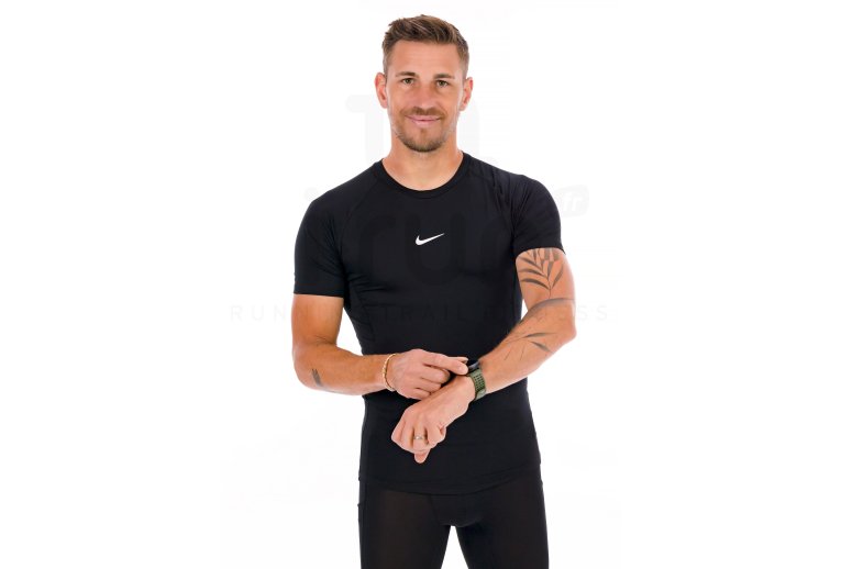 Nike Pro