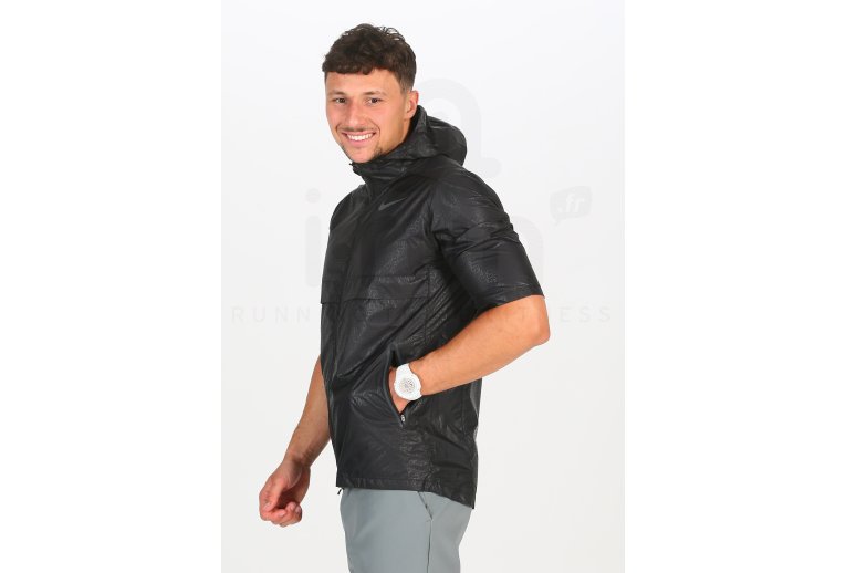 Nike Chaqueta manga corta Shield 3D