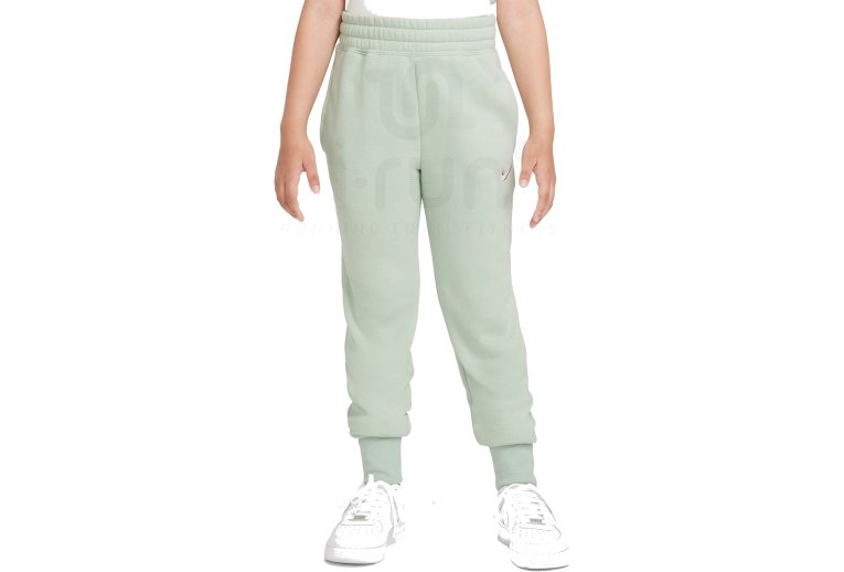 Nike Sportswear Club