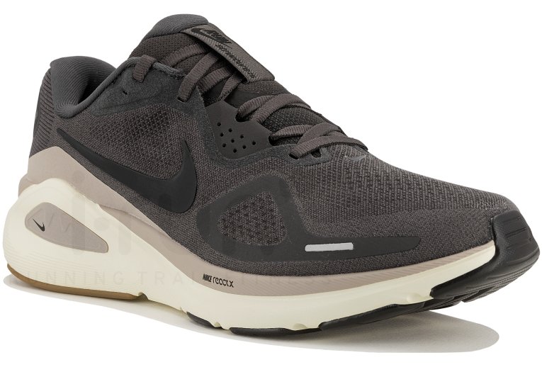 Nike Structure 26