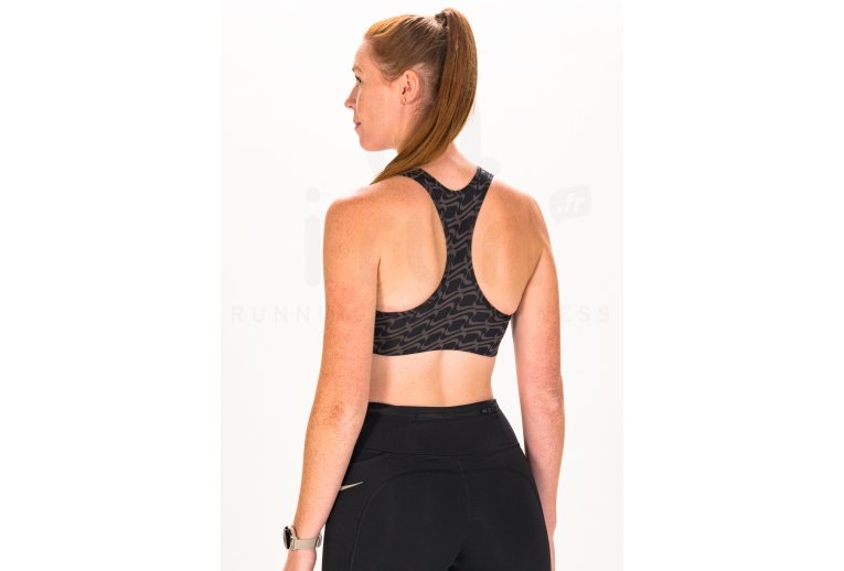 Nike :Swoosh Icon Clash