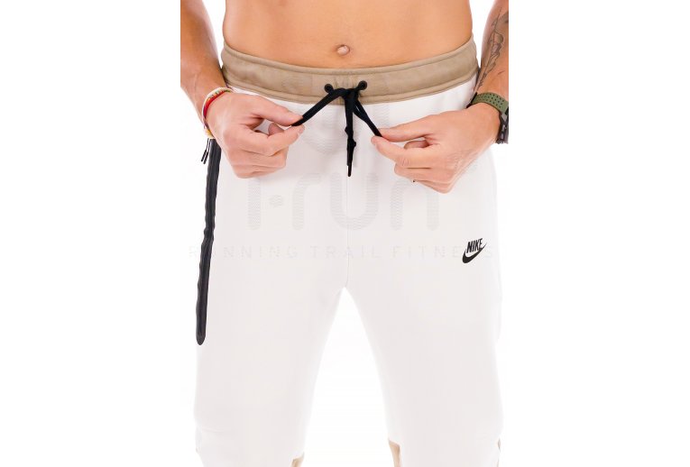 Nike Tech Fleece