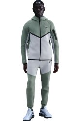 Nike Tech Windrunner
