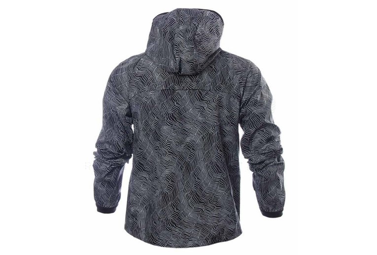 Nike Chaqueta Shield