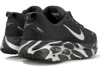 Nike Vomero 18