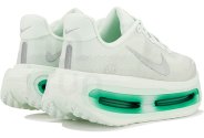 Nike Vomero Premium Match A Mile