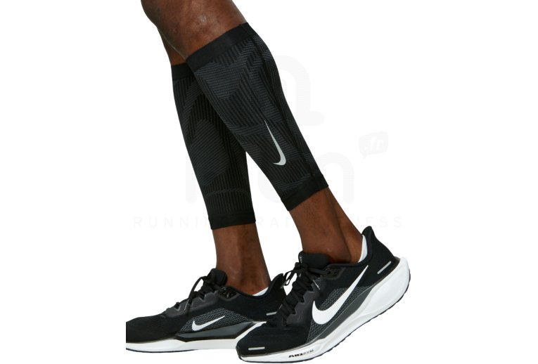 Nike Zoned Knit Calf