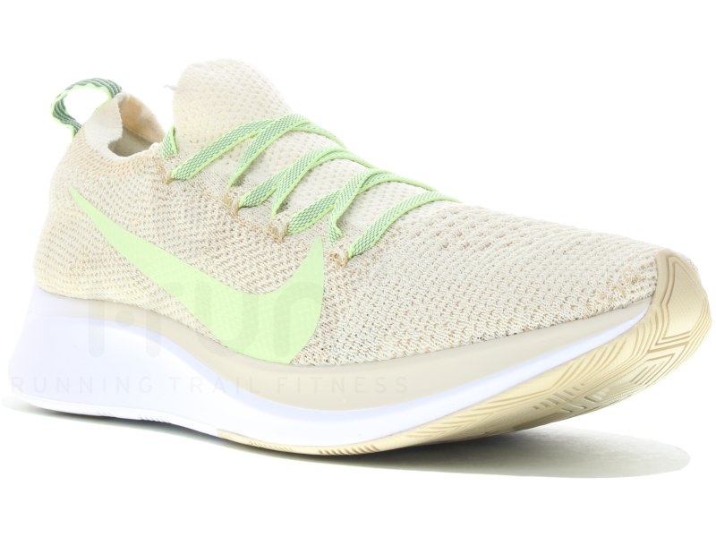 beige flyknit