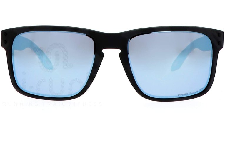 Oakley Holbrook
