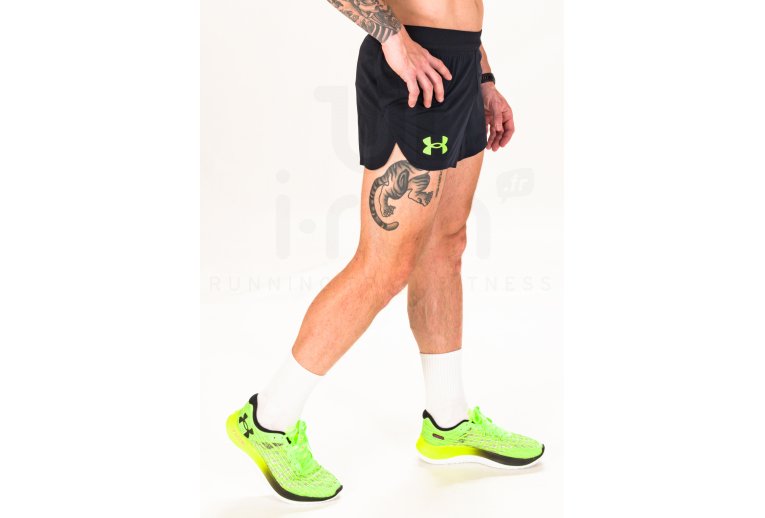 Under Armour LIghter Than Air M