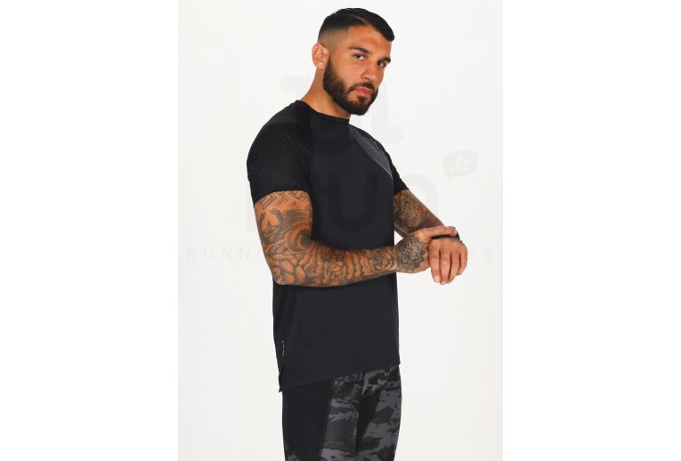 Under Armour Qualifier Iso-Chill Herren