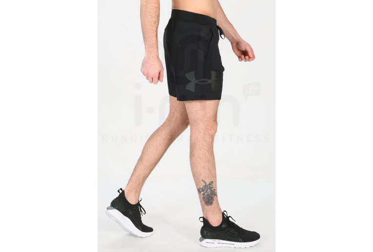 Under Armour Qualifier Speedpocket 18 cm Herren