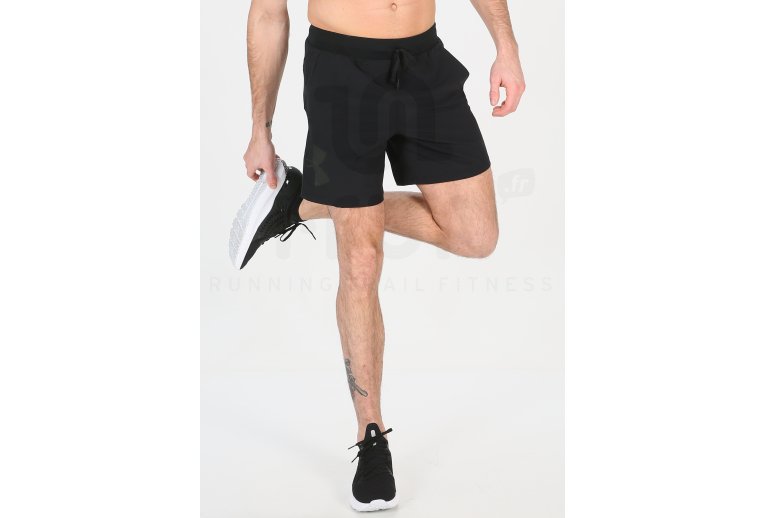 Under Armour Qualifier Speedpocket 18 cm Herren