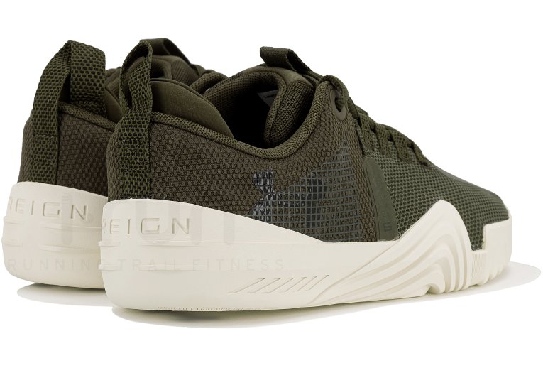 Under Armour TriBase Reign 6 M
